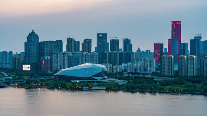 中国辽宁沈阳城市日转夜延时风光