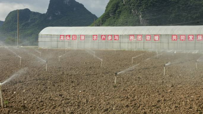 农业喷洒灌溉