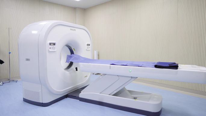 CT放射科拍片子核磁共振机器医疗设备检查