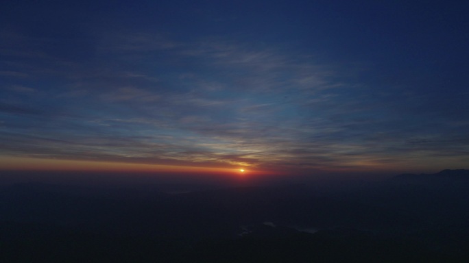 日出 朝霞 太阳升起