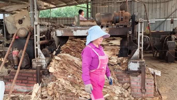 速丰林木材加工家具原材料木材切割生产过程