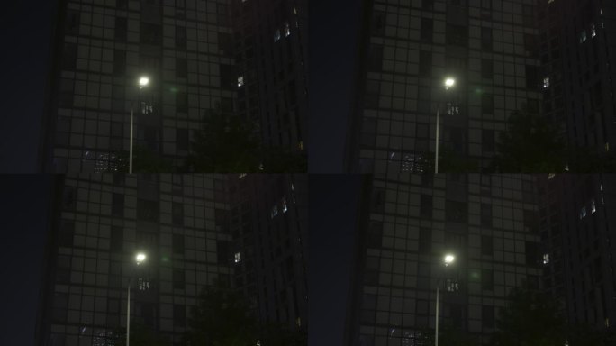 路灯 漆黑的夜晚 安静的街道