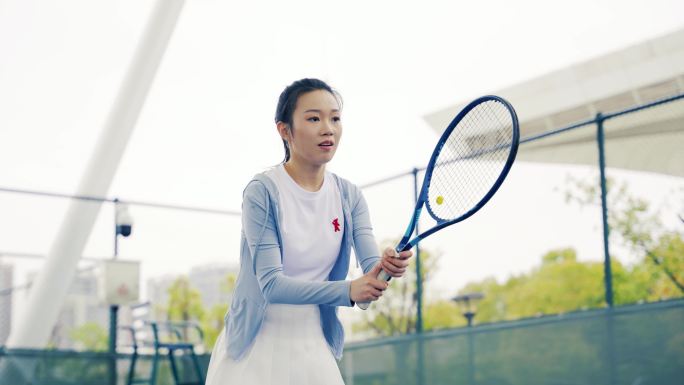 学校网球馆