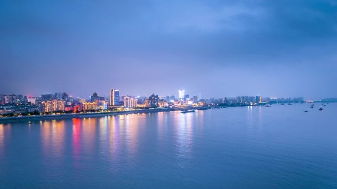 江畔城市九江雨后夜景航拍延时