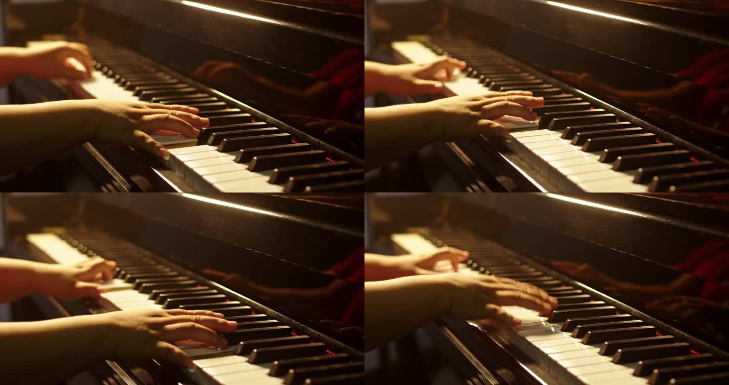 弹奏钢琴的双手特写视频