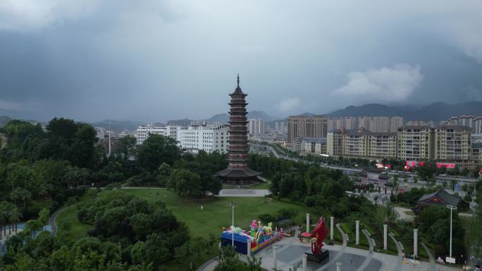 极端天气  暴雨前乌云