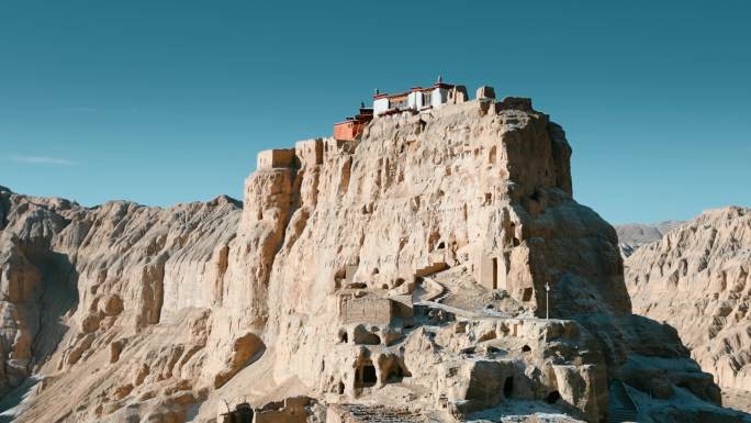 西藏旅游风光古格王朝遗址山顶寺庙