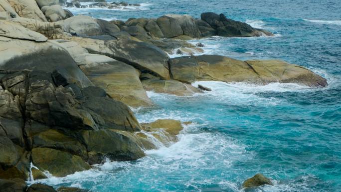 海景海边岩石礁石浪花 大海岸边石头海浪