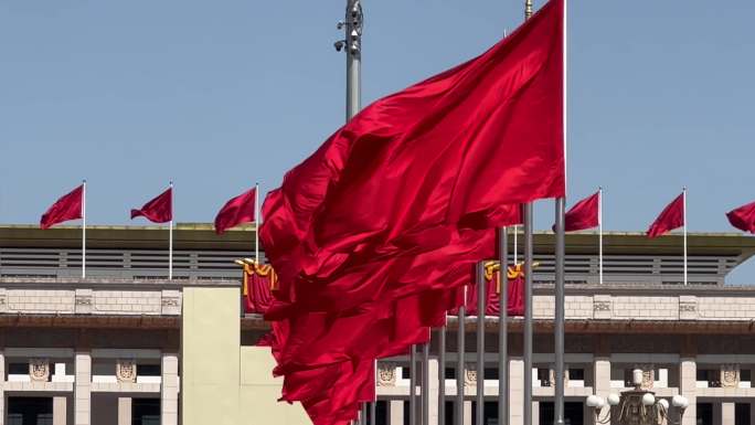北京天安门广场和国家博物馆上的红旗4K