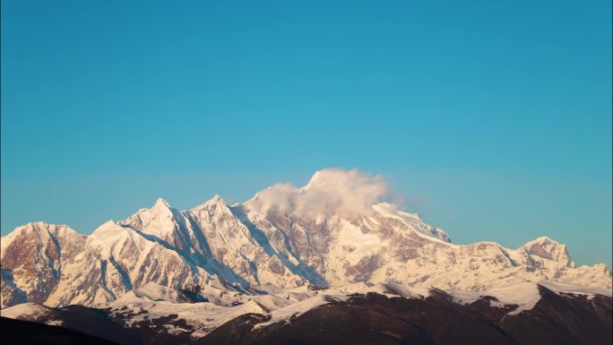 南迦巴瓦峰延时