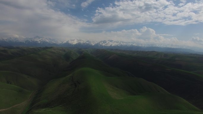 库尔德宁山地草原航拍