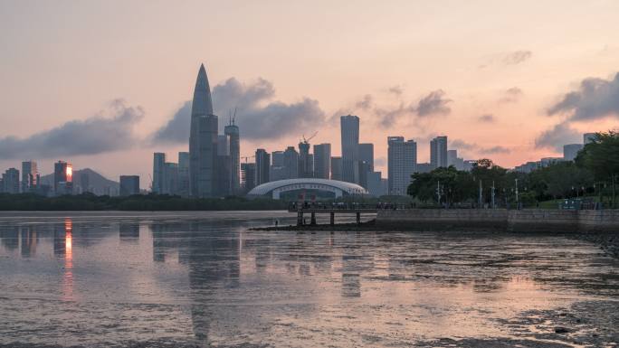 延时4K50帧深圳湾公园退潮日落城市空镜