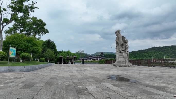 航拍明代名人徐霞客石像雕塑雕像宁海公园