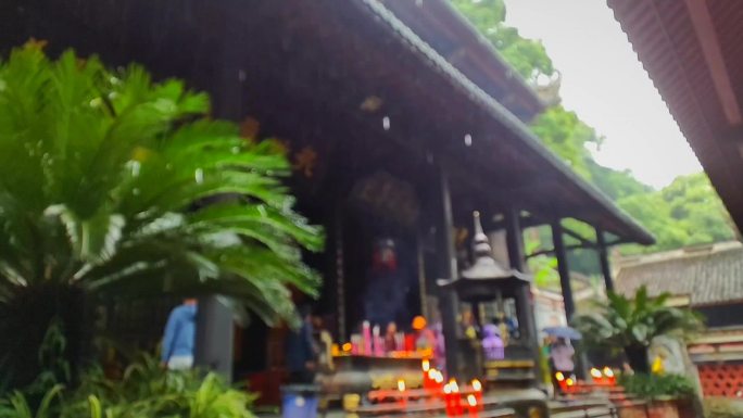 寺庙雨水