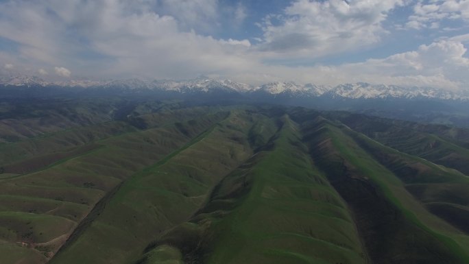 库尔德宁山地草原航拍