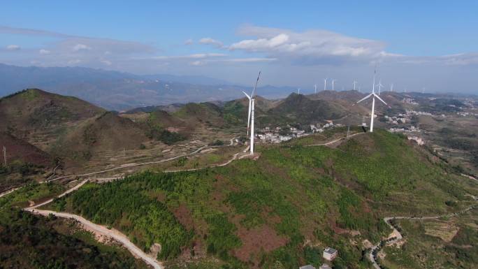 航拍风车 风力发电机 发电绿色清洁能源
