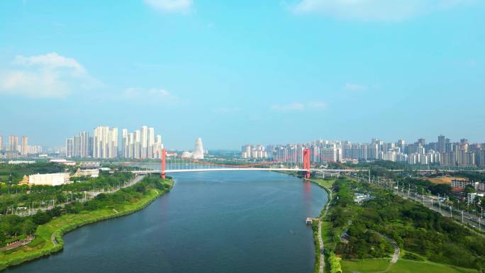 南宁邕江良庆大桥风景 一条大河穿流而过