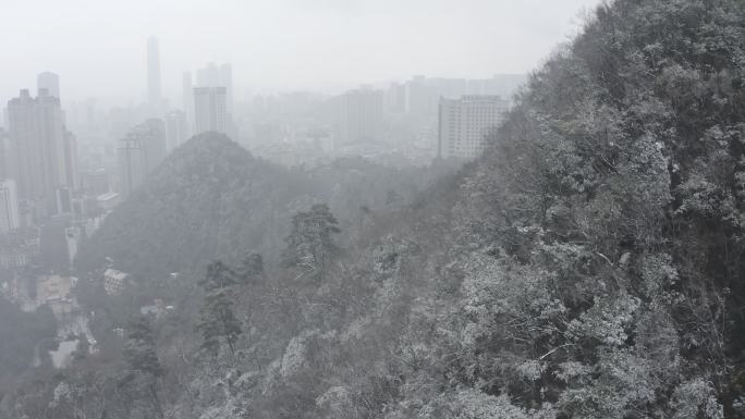 贵州贵阳黔灵山公园弘福寺雪景航拍