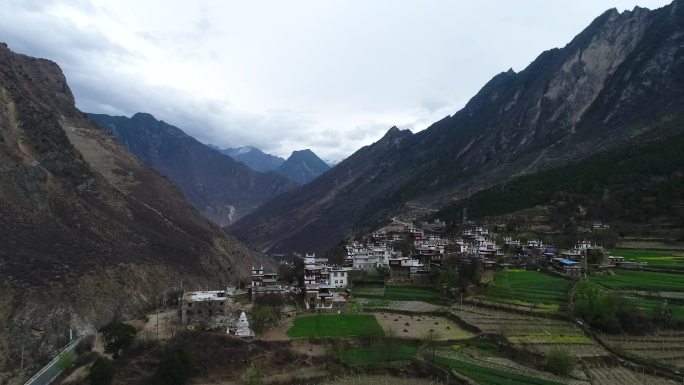 航拍青海藏民区