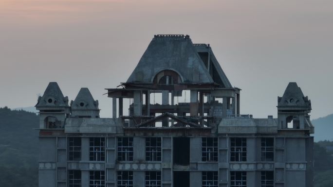 武汉江夏恒大科技旅游城烂尾楼楼顶长焦航拍