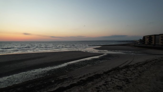 落日的海边
