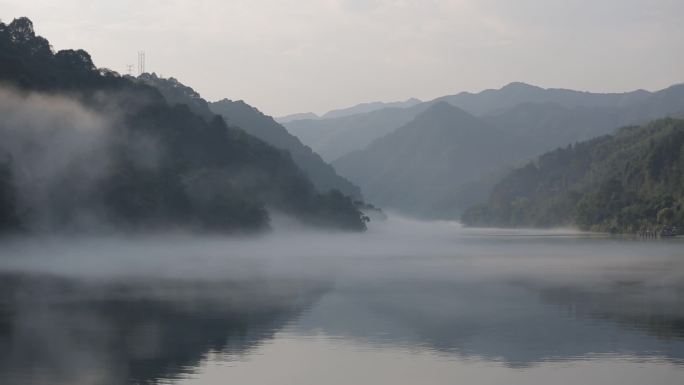 郴州东江湖 雾漫小东江 雾气缭绕