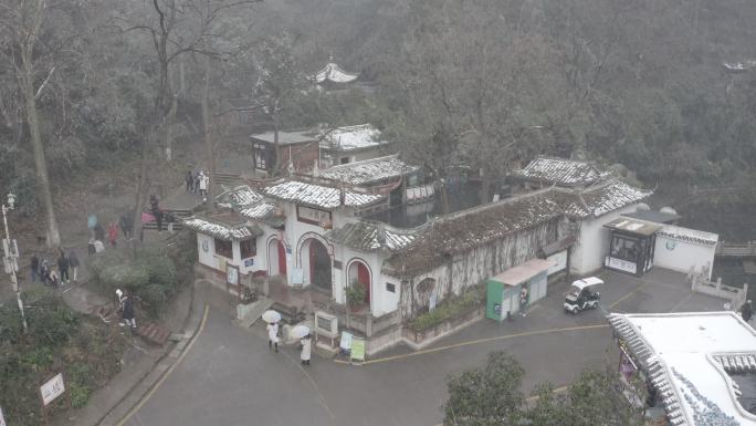 贵州贵阳黔灵山公园弘福寺雪景航拍