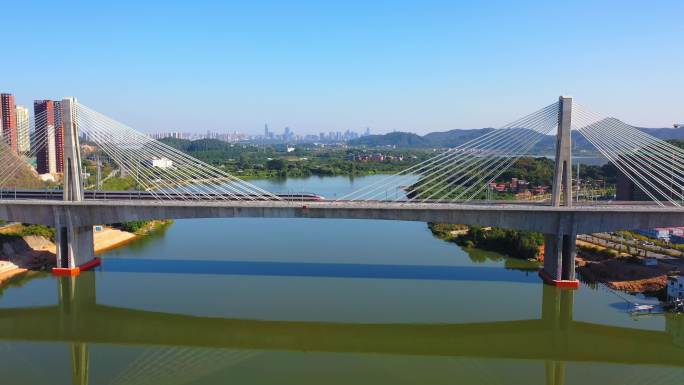中国高铁赣深线动车过潼湖大桥4K航拍视频