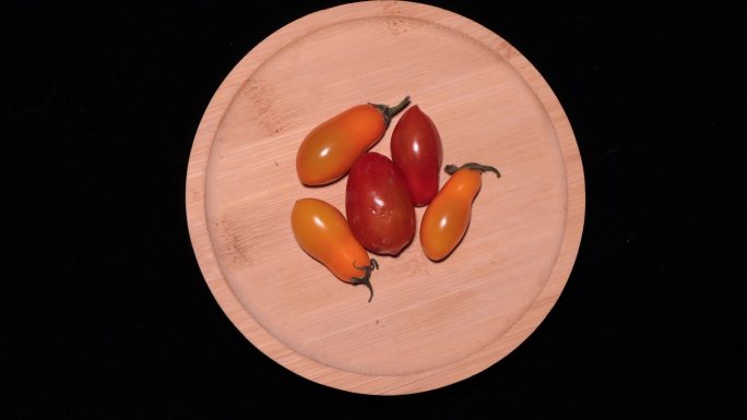 花生小柿子铁皮小番茄（1）