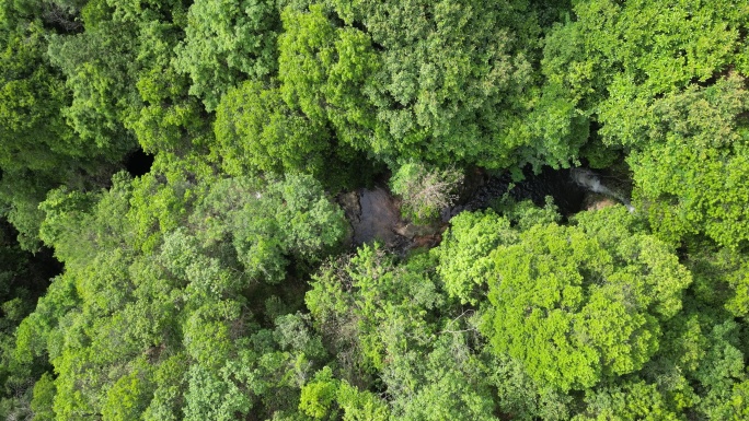 俯瞰绿水青山  大地山谷航拍