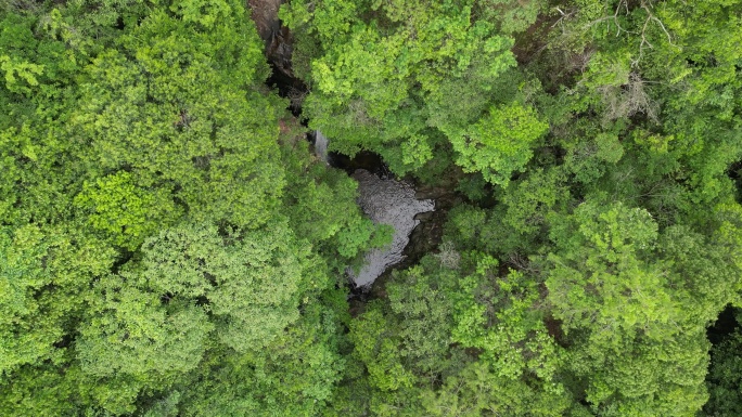 俯瞰绿水青山  大地山谷航拍