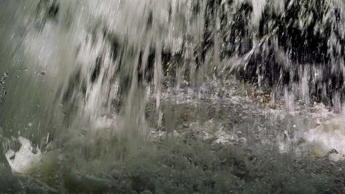 山涧流水山泉瀑布实拍视频