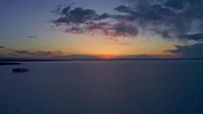 哈拉湖日落