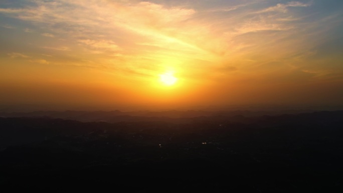 四川盆地清晨日出