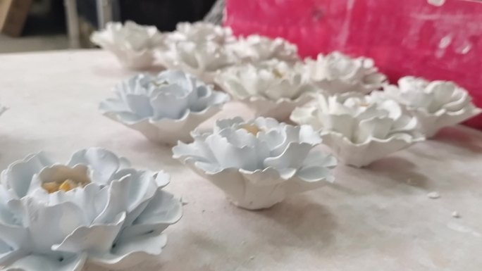 景德镇雕塑瓷 花卉
