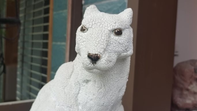 景德镇雕塑瓷 豹