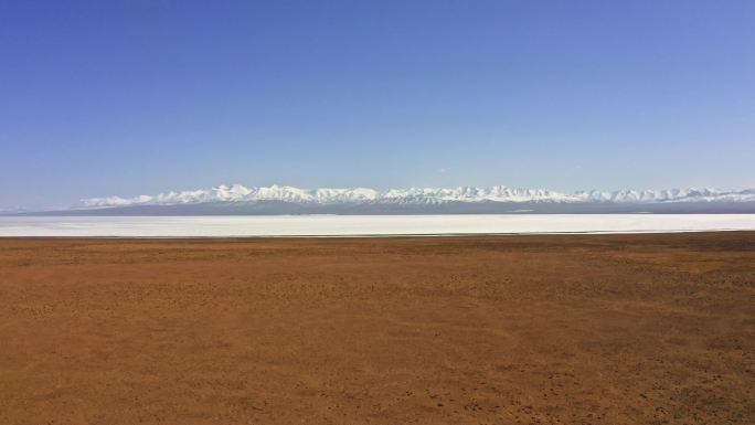 4k航拍冬季哈拉湖祁连山主峰团结峰