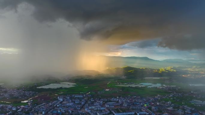 航拍下雨过程