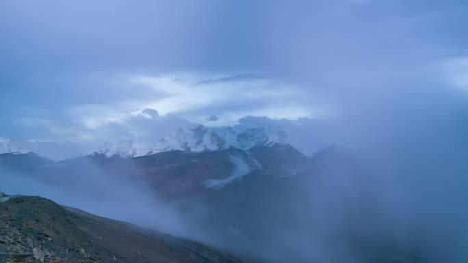 西藏库拉岗日雪山云雾延时