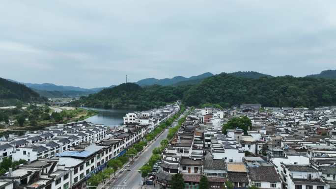 航拍婺源徽派建筑村镇江湾河江湾景区秋天