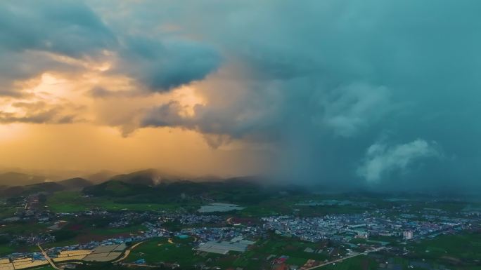 航拍下雨过程