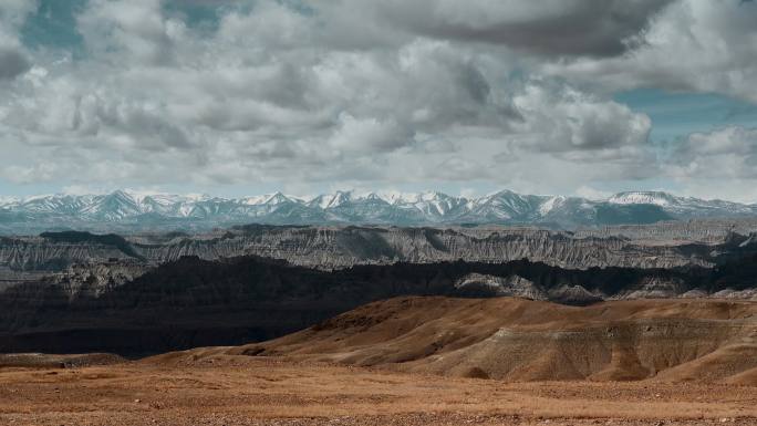 西藏旅游风光扎达土林喜马拉雅山脉全景