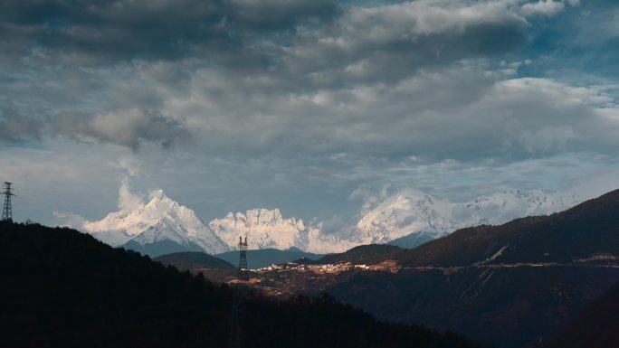 云南旅游风光梅里雪山清晨