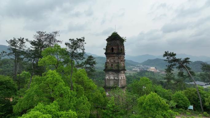 航拍浙江绍兴诸暨枫桥东化城寺塔枫桥经验