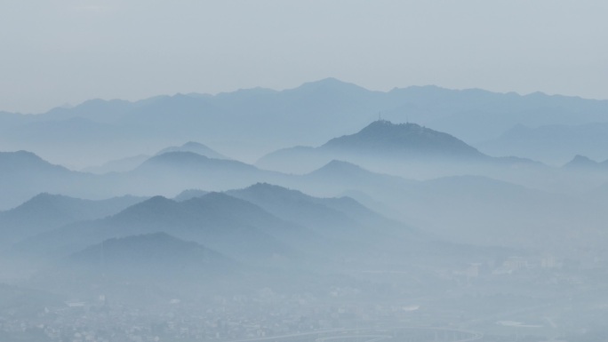 江南浙江诸暨晨雾云雾山水水墨画卷航拍