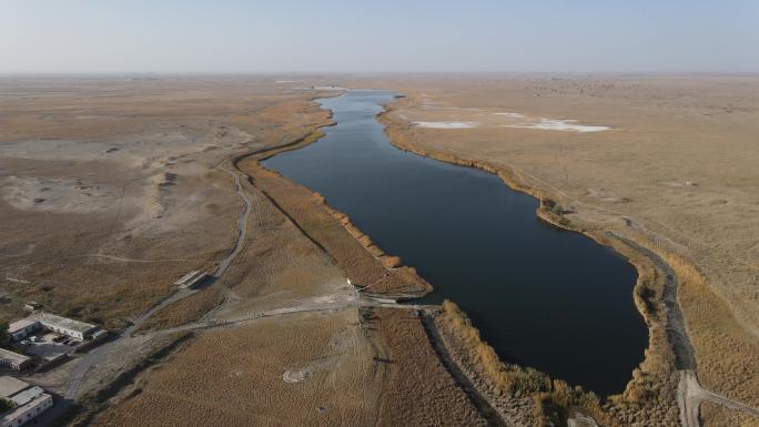 新疆塔里木河航拍