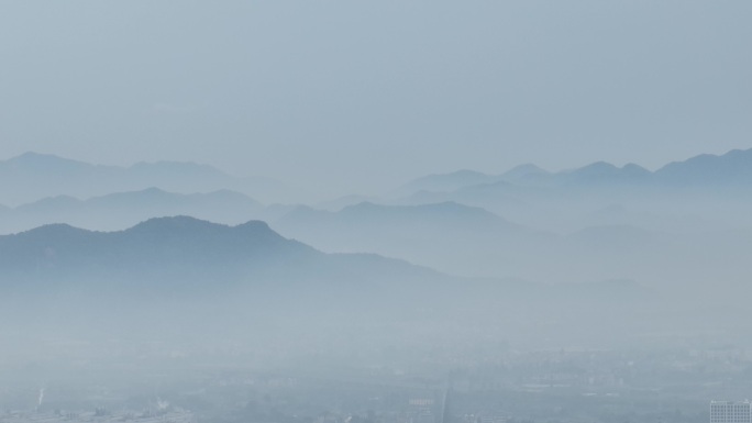 江南浙江山水晨雾云雾水墨山水画卷国风