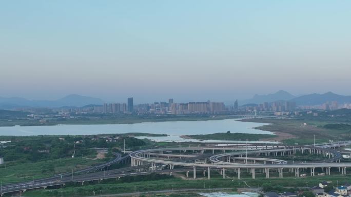 航拍浙江绍兴诸暨高速互通城区高湖湿地城市