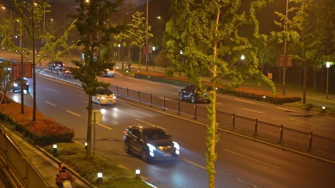 快速路隧道口夜景双向行驶车流灯光