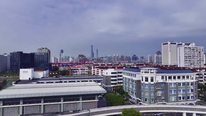 上海市浦东中学
